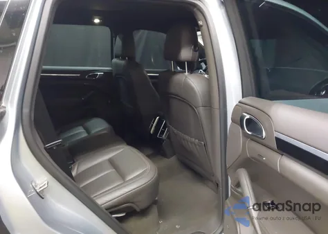 2017 Porsche Cayenne Platinum Edition z USA, uszkodzony, nr VIN WP1AA2A21HKA86673